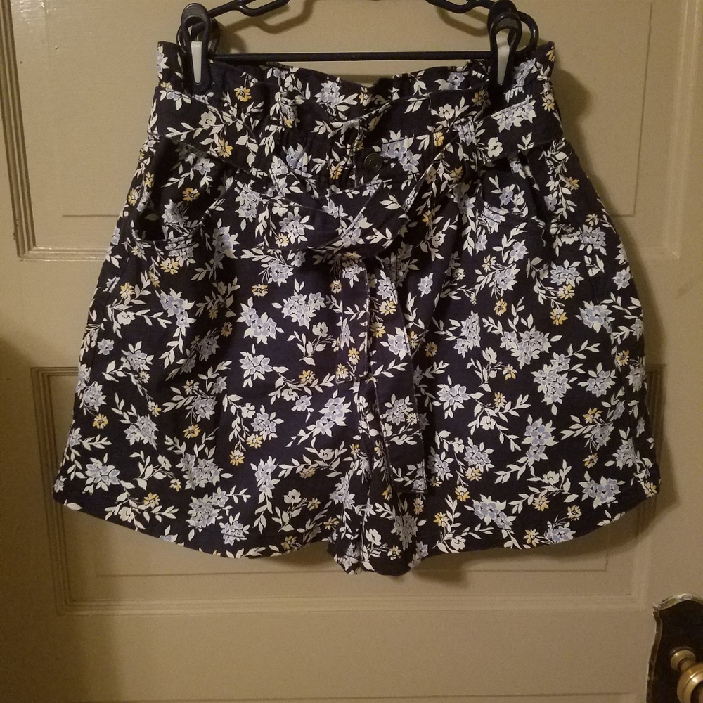 Time and true floral shorts
